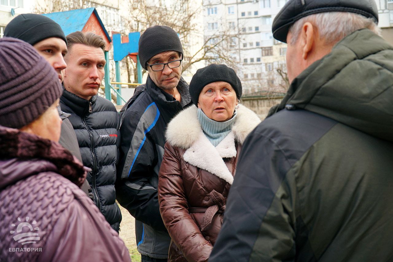 Елена Демидова провела выездные встречи с жителями города
